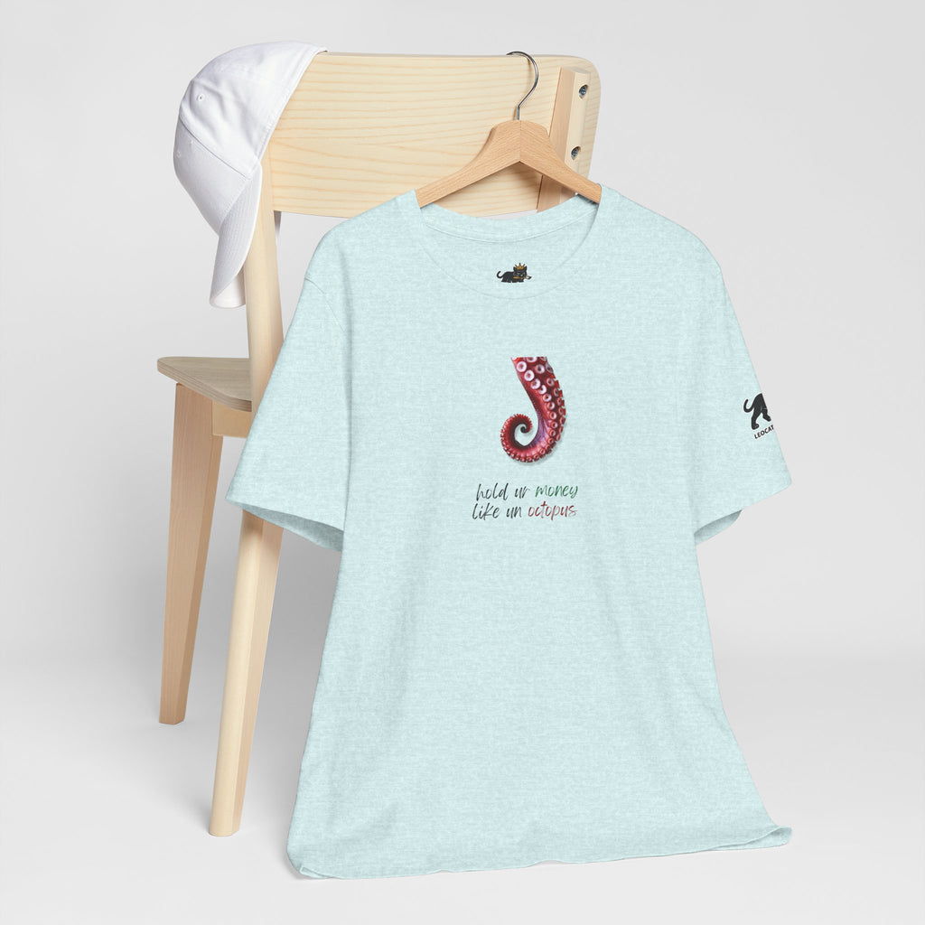 hold ur money like an octopus  Graphic Tee, Casual Summer Shirt, Marine Life T-Shirt, Gift for Sea Lovers,  high quality